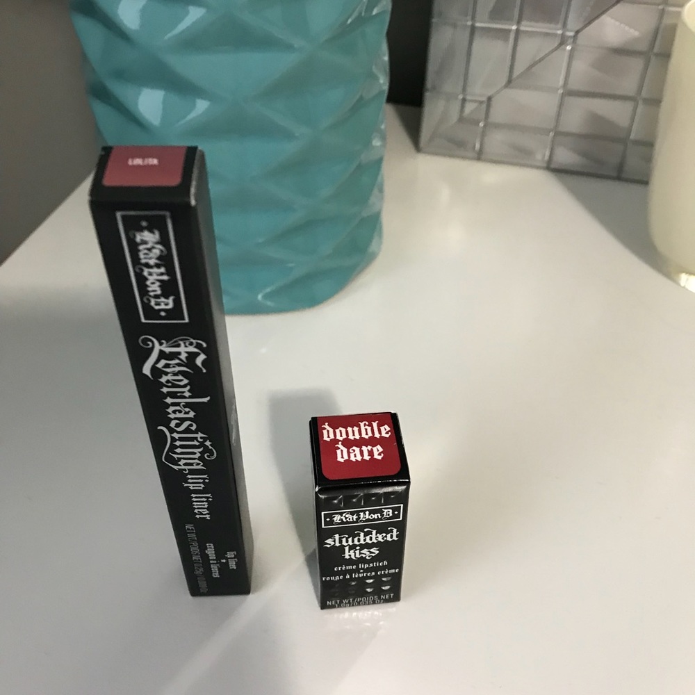 Kat Von D studded kiss and everlasting lip liner